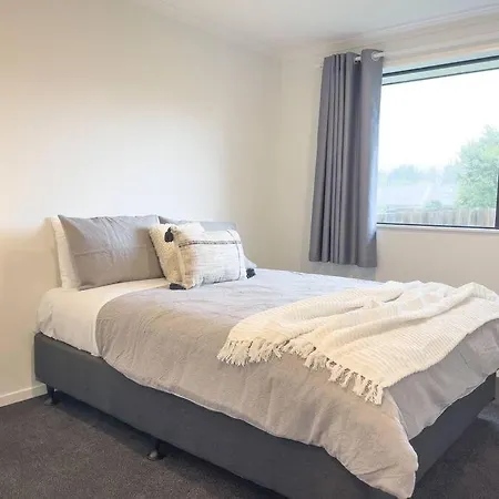 Rotorua Sunshine Brand New 4 Bedroom House Exterior photo
