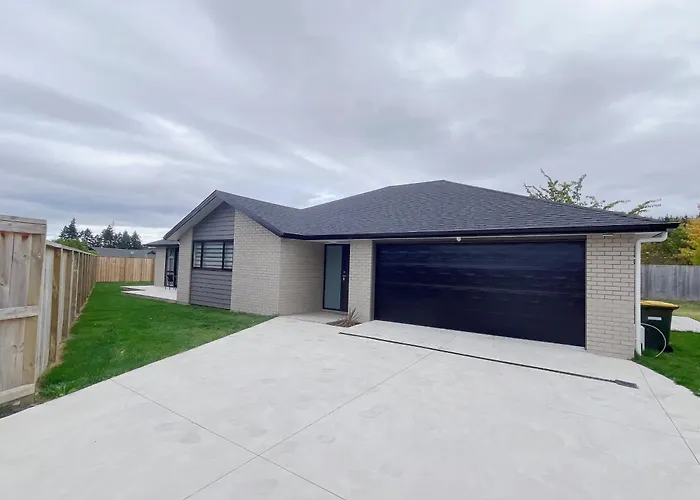 Rotorua Sunshine Brand New 4 Bedroom House
