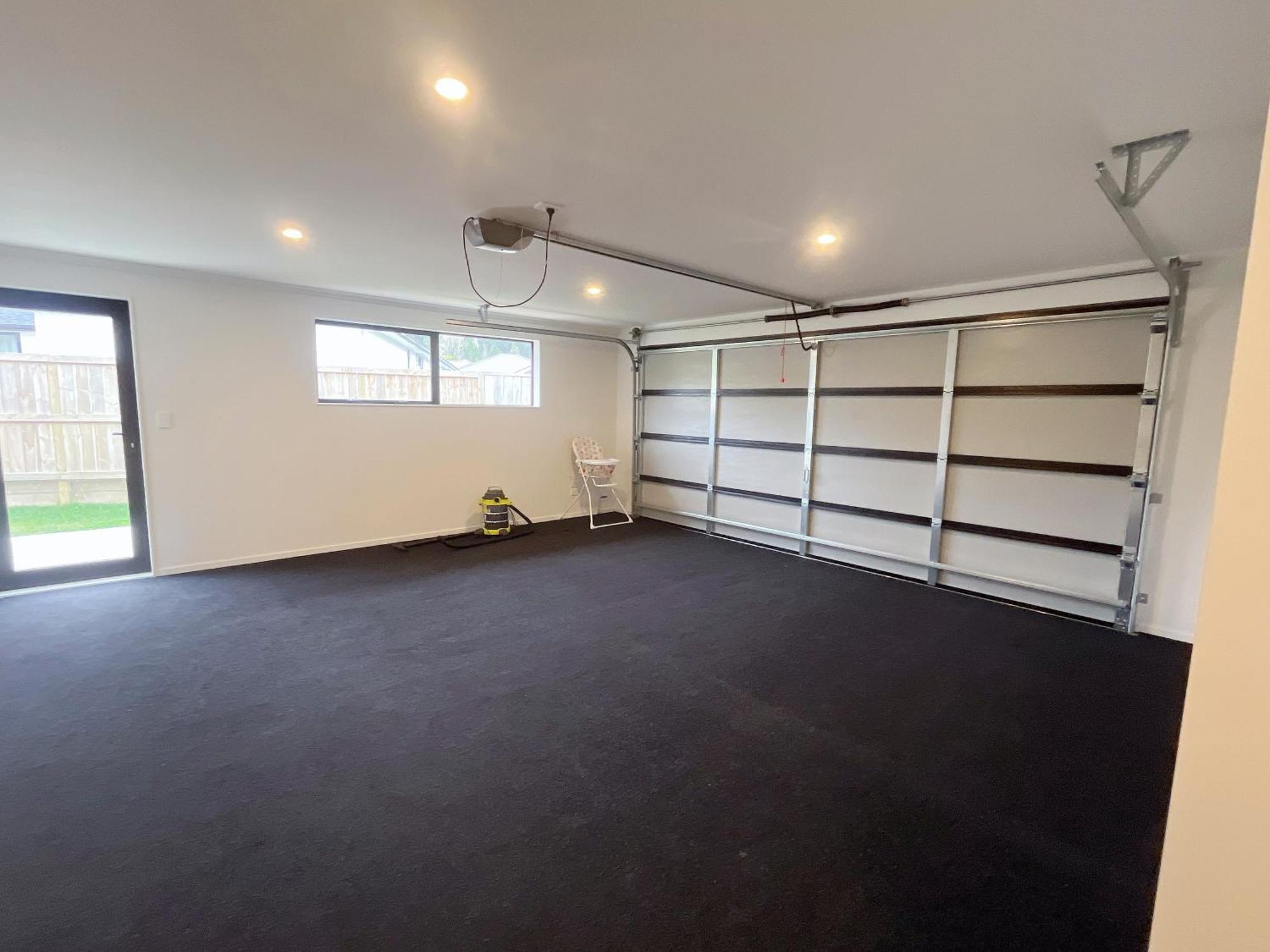 Sunshine Brand New 4 Bedroom House Holiday home Rotorua